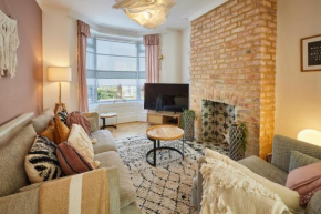 Host & Stay - Luna Terrace